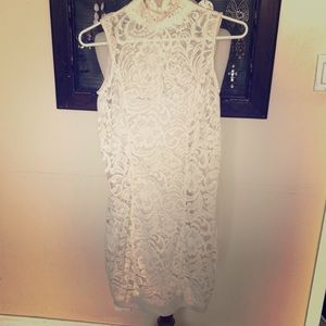Turtle neck Lace sleeveless dress